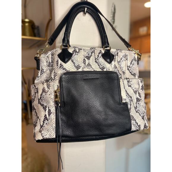 Aimee Kestenberg Sunbury Python Snakeskin large leather shoulder bag - Picture 2 of 6